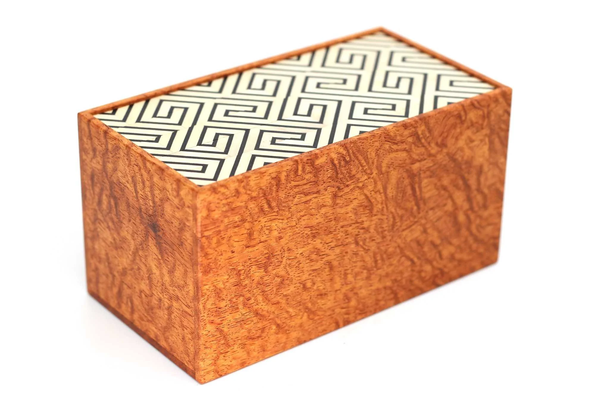 佐藤黒 木箱入り　なかむら　錫釜　の３本セット Cafe Wall Box — Boxes and Booze